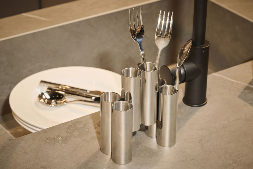 PU11 Canale Cutlery holder in 18/10 stainless steel.