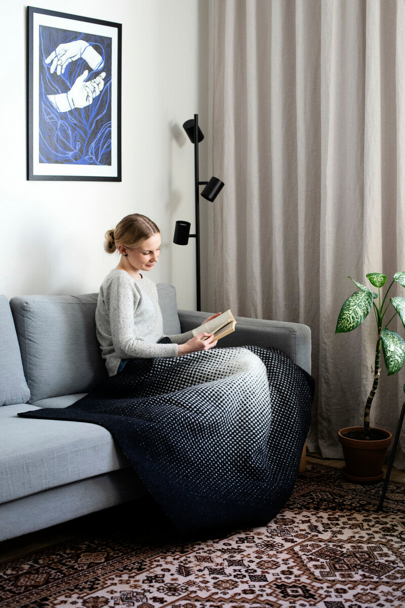 Blanket wool 150x200cm - JUHANNUS white-black