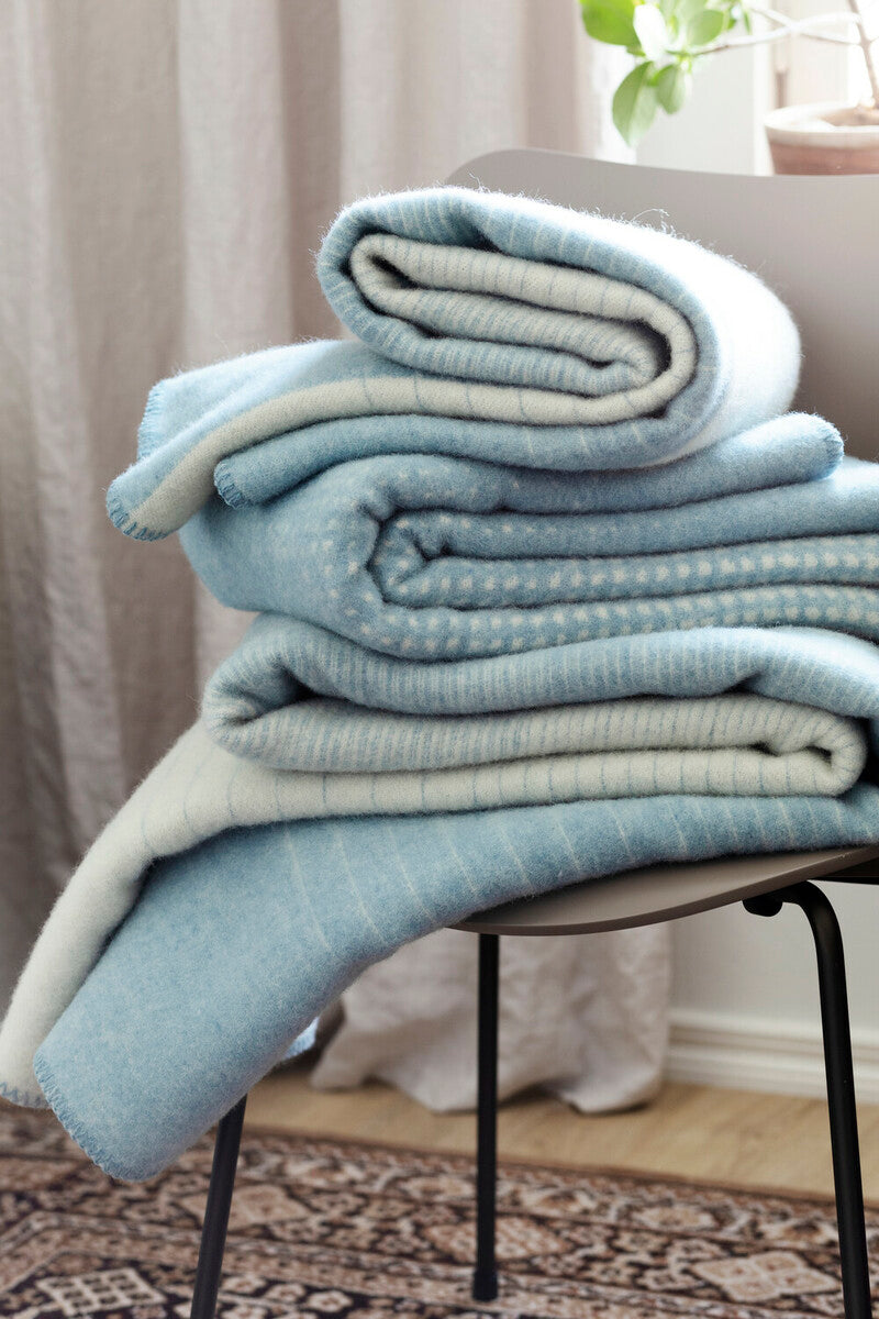Blanket wool 150x200cm - KAAMOS white-woad