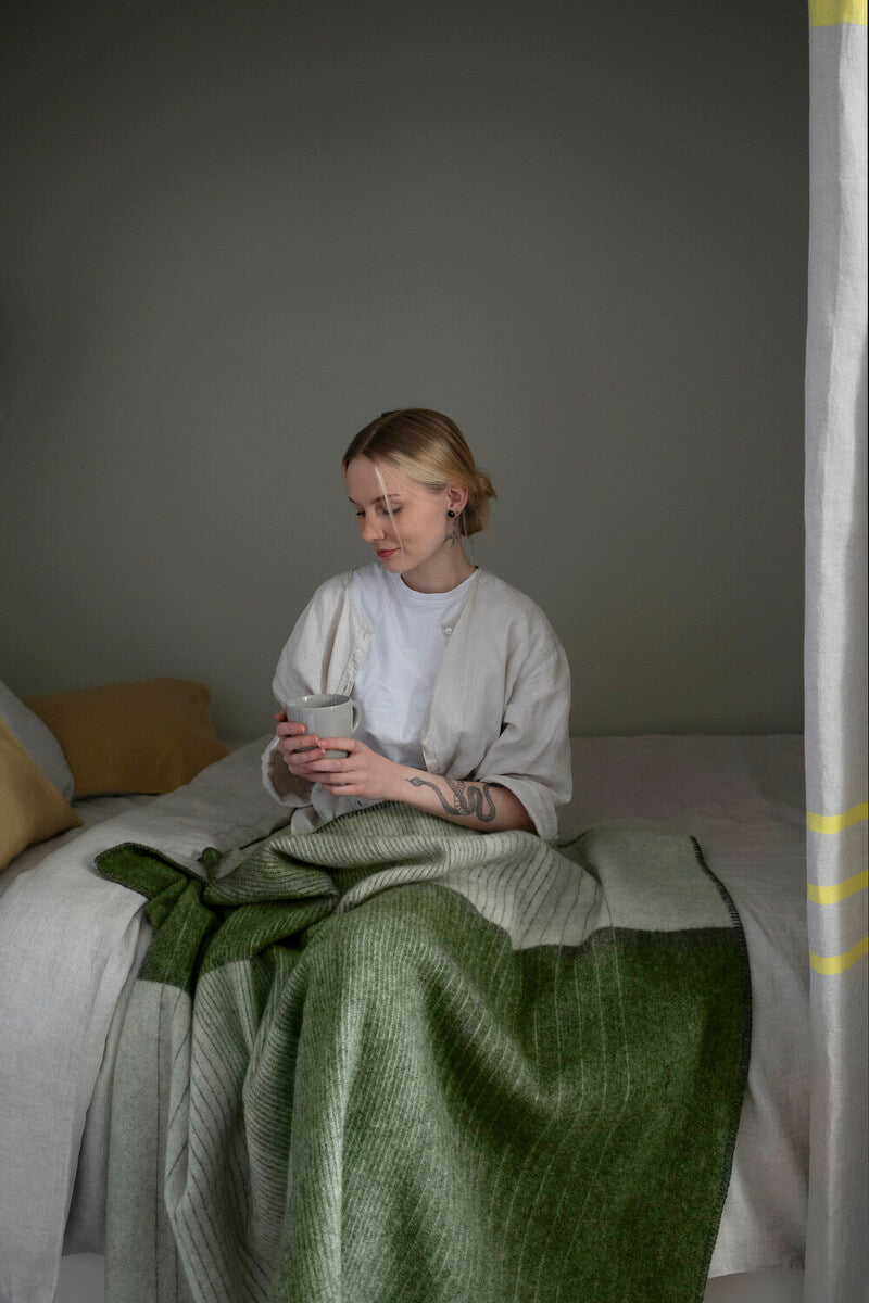 KAAMOS blanket 150x200cm 4/white-olive