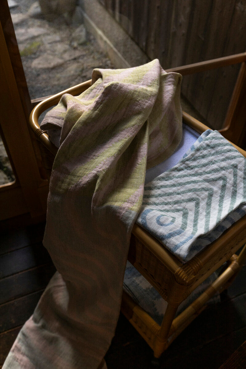 METSÄLAMPI towel (white-green-rainy blue, 46 x 70 cm)