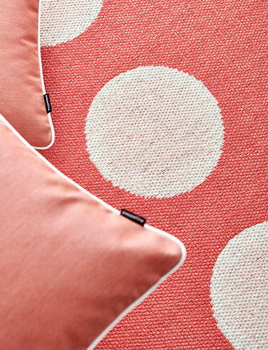 70x225cm / 2.25x7.5ft VERA RUG -FLAMINGO/VANILLA