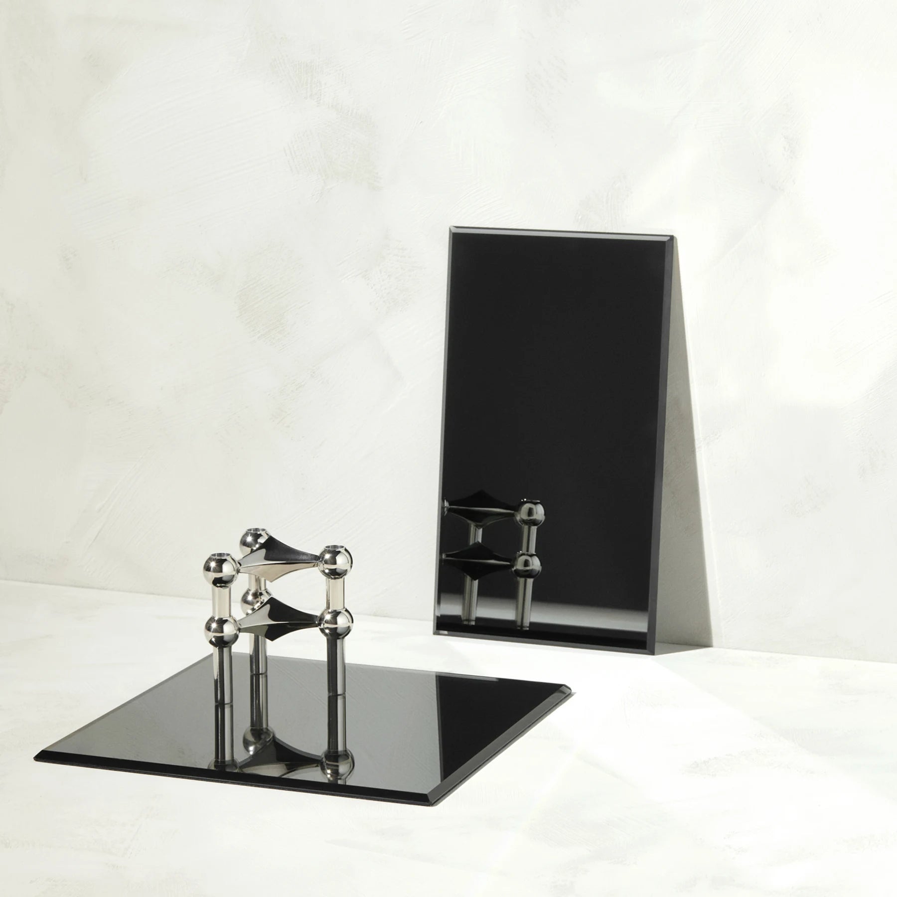 STOFF glass base (square), smoked black