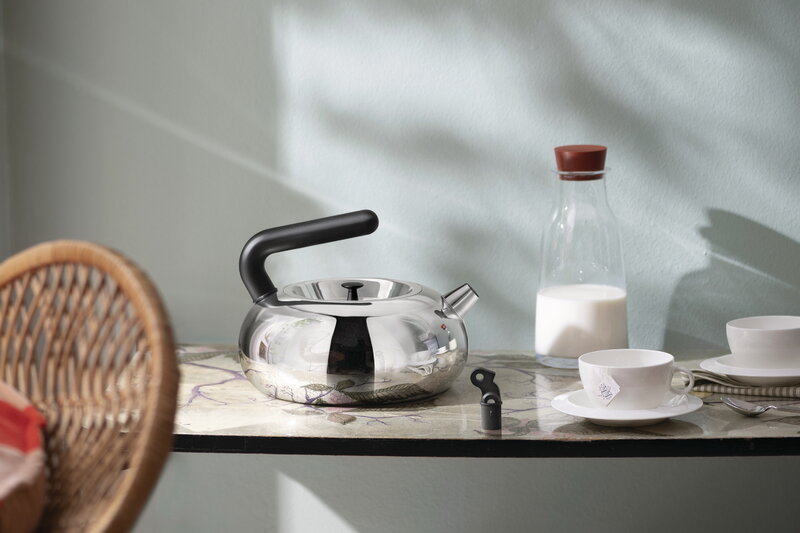 AC100 Bulbul kettle, steel - blackDesign: Achille Castiglioni