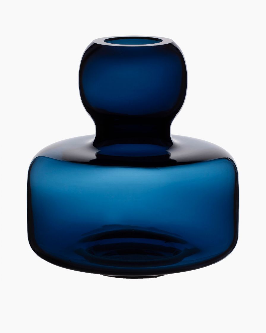 Flower vase midnight blue  068137 550