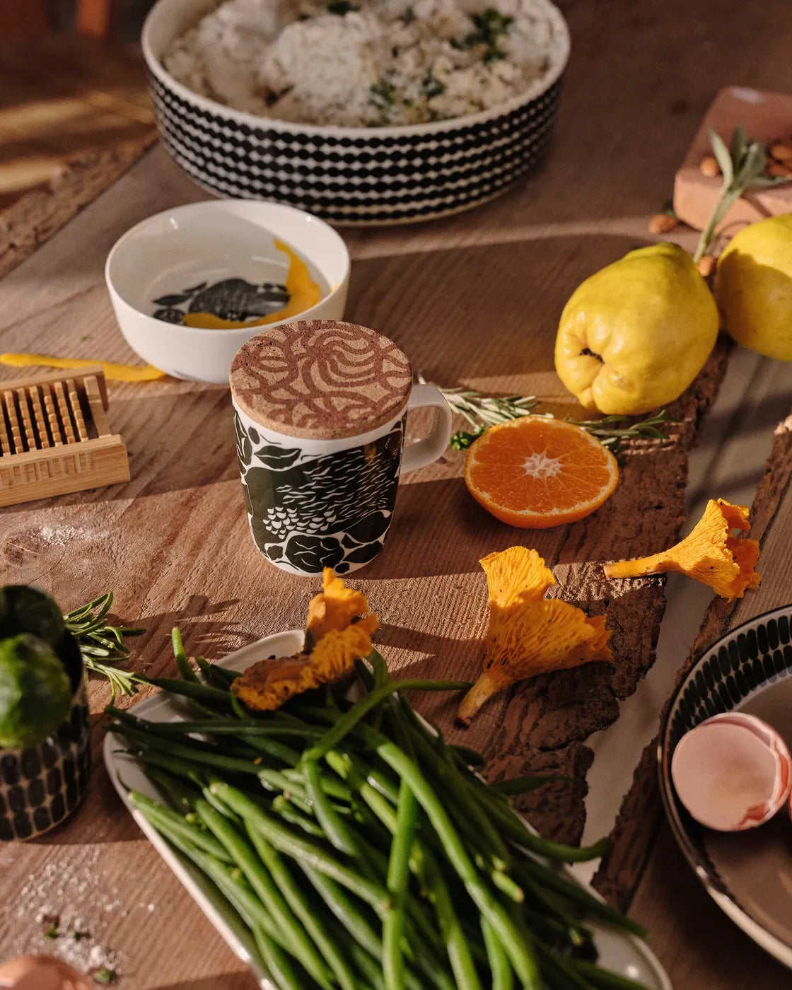 Oiva / Karhuemo bowl 4 dl white, dark green 071113 166