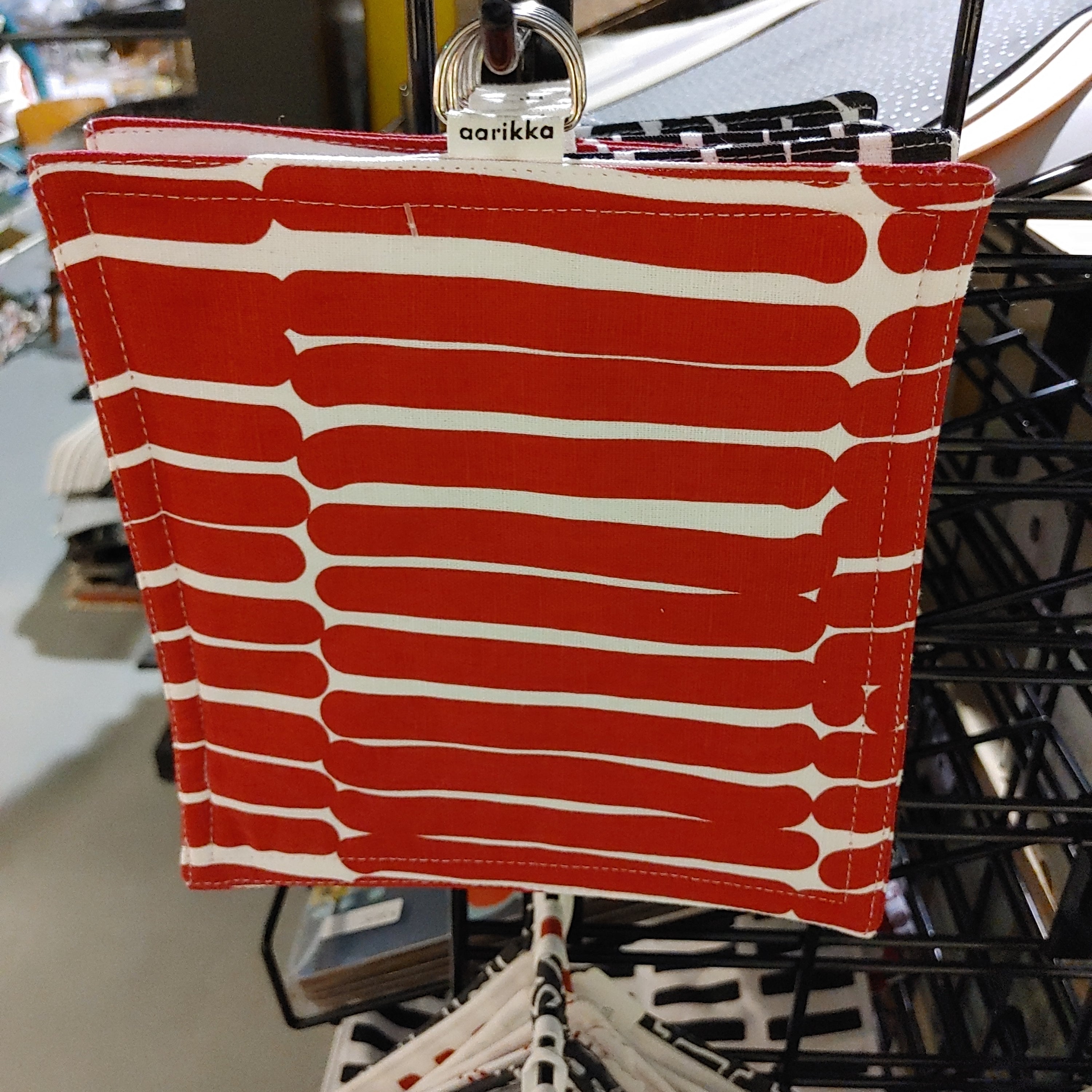 Kitchen Pot holder Aarikka red