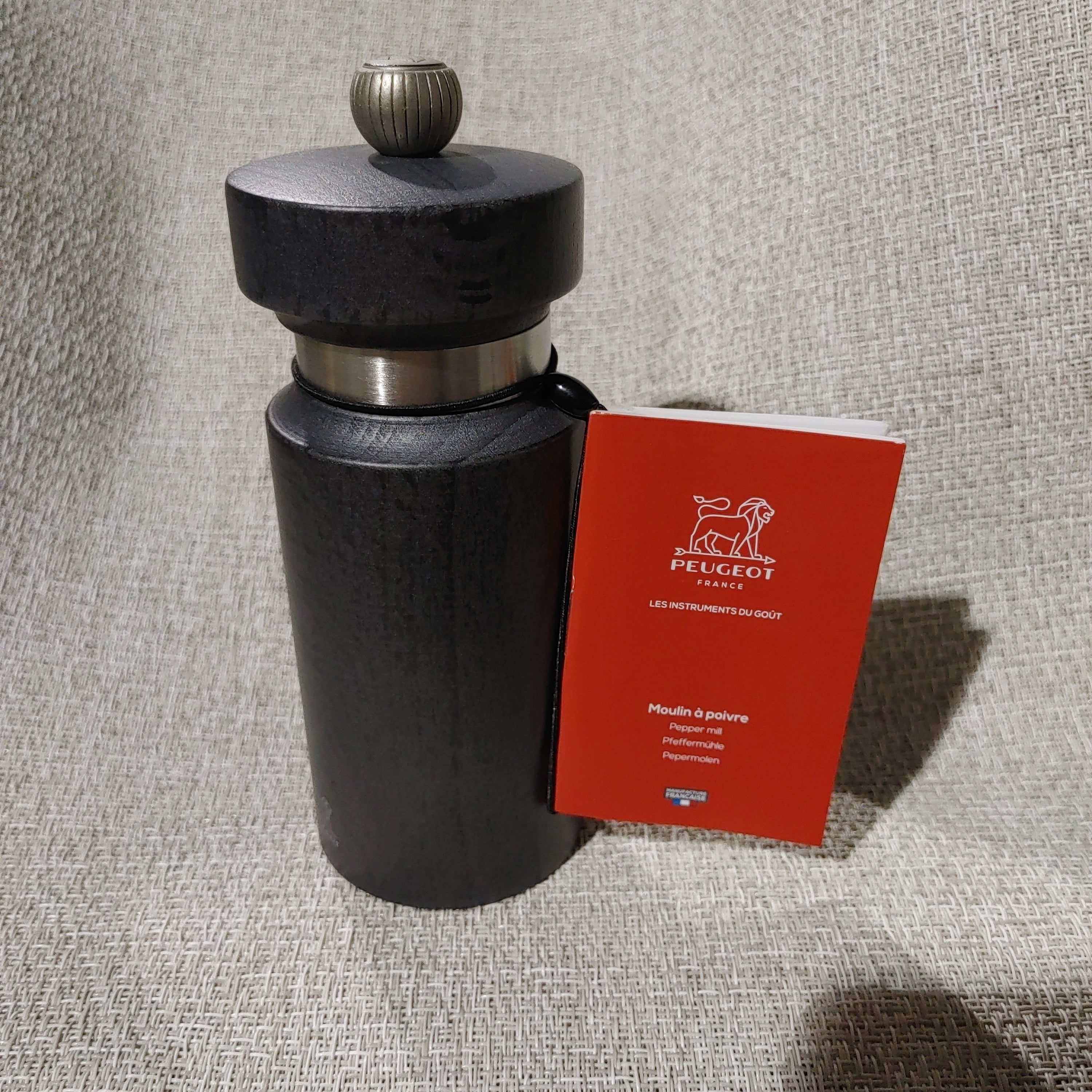 Royan Manual pepper mill in wood and stainless steel 14 cm - 5,5in