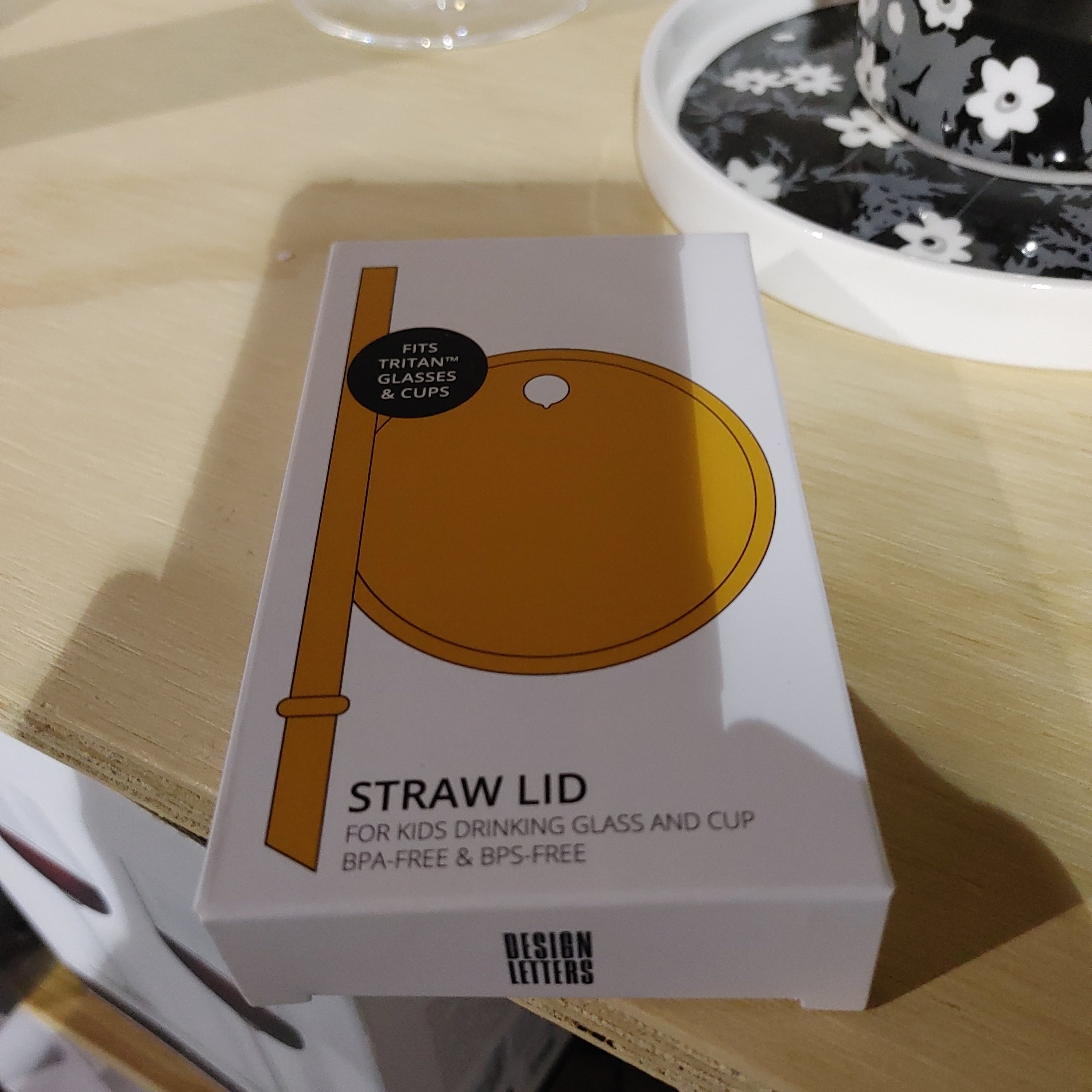 Straw lid ( for Kids personal drinking glass ) mustard