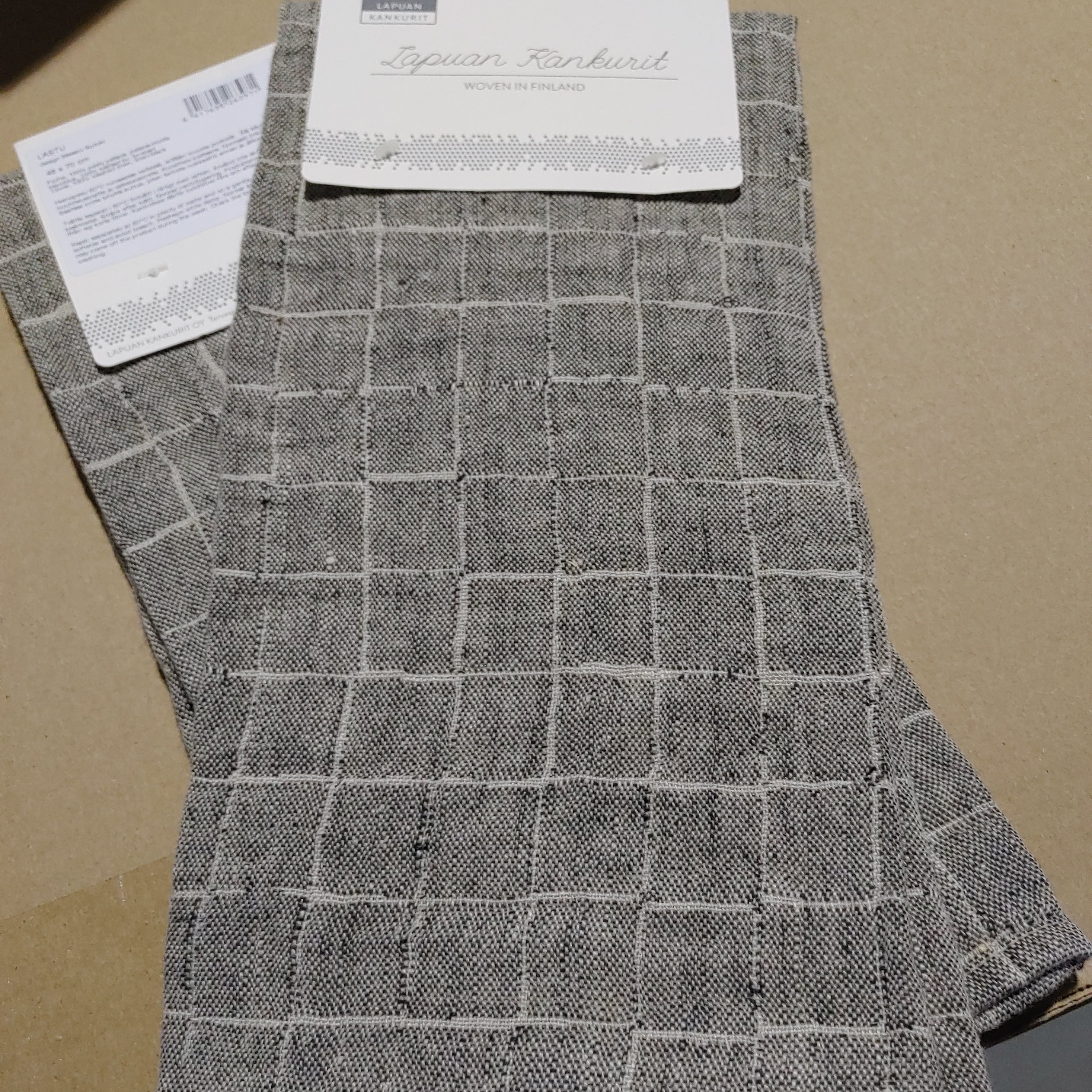Lastu  towel (linen-black, 48 x 70 cm) *