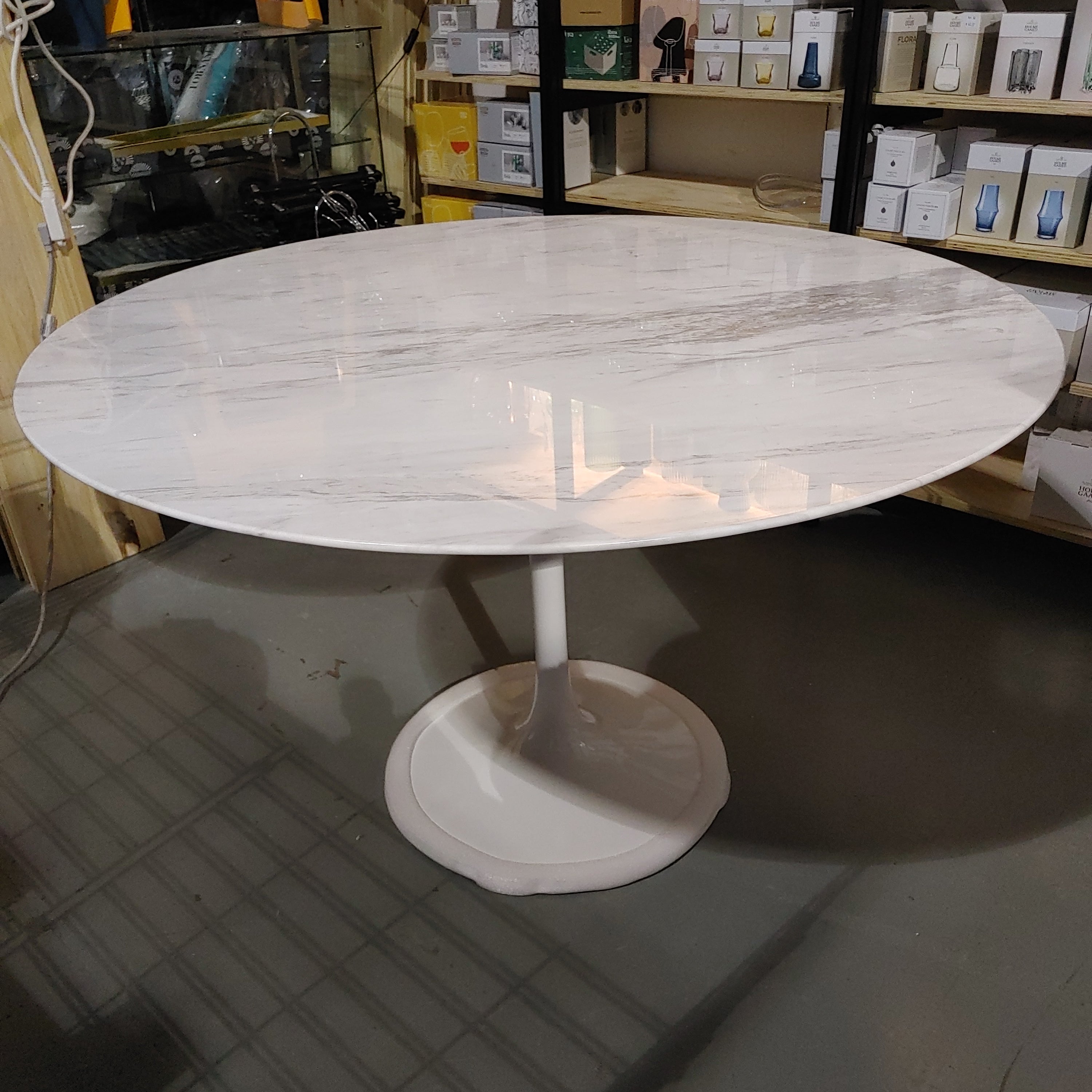 BARBELL TULIP  ROUND DINING TABLE 48" top Marble: Volakas