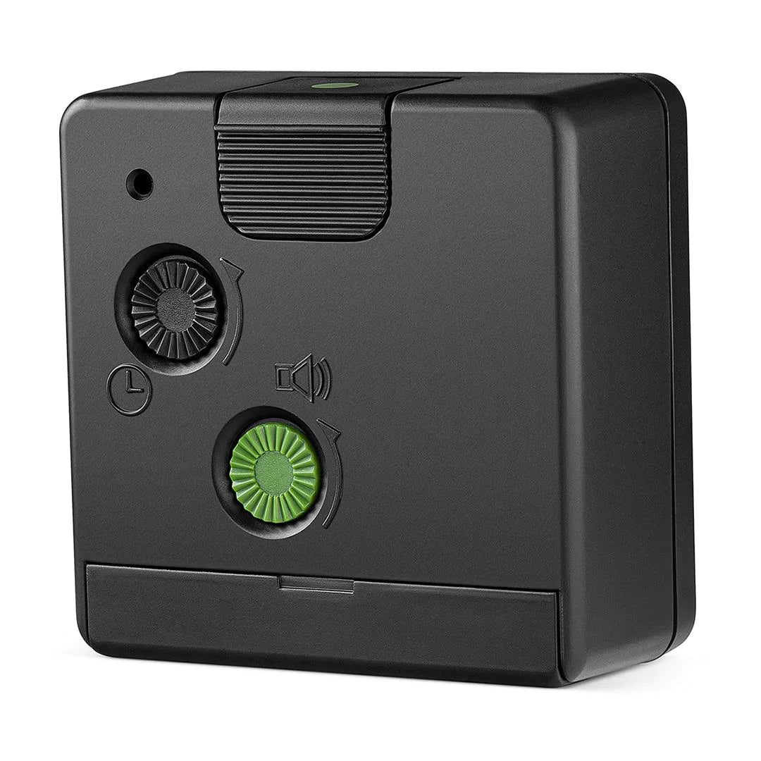 BC02X Braun Classic Analogue Travel Alarm Clock - Black