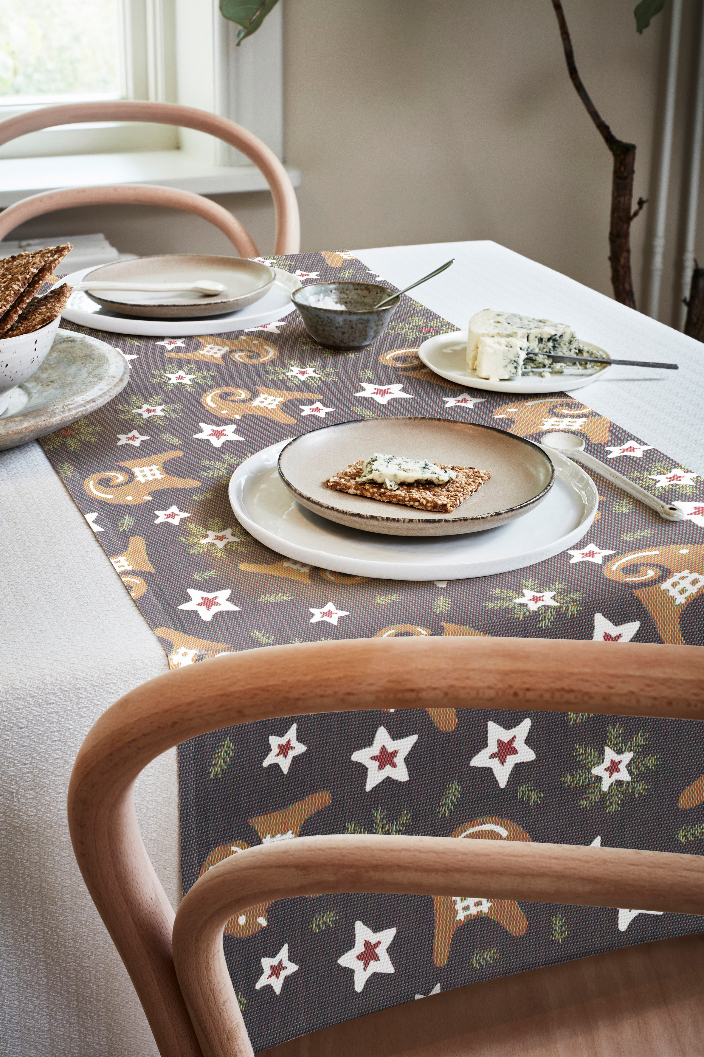 Table runner 35x120cm  Christmas PEPPARKAKOR