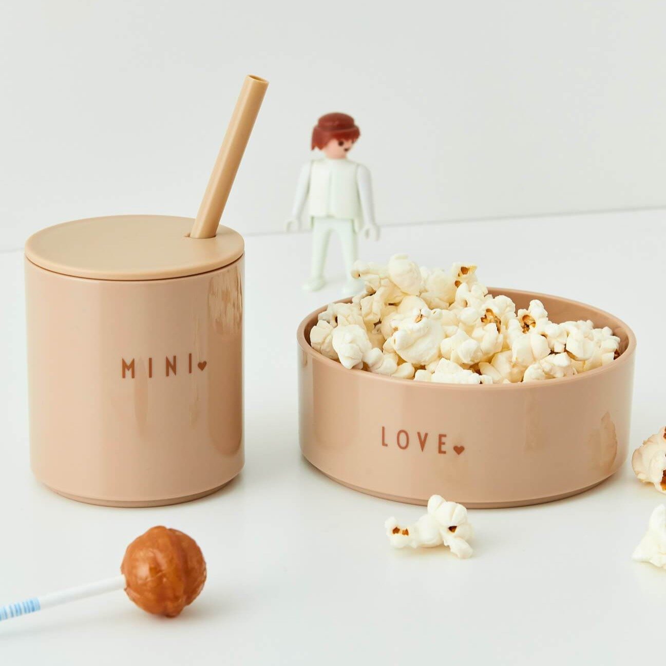 MINI FAVOURITE CUP (TRITAN) LOVE BEIGE