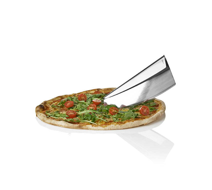 Pizza slice and serve*