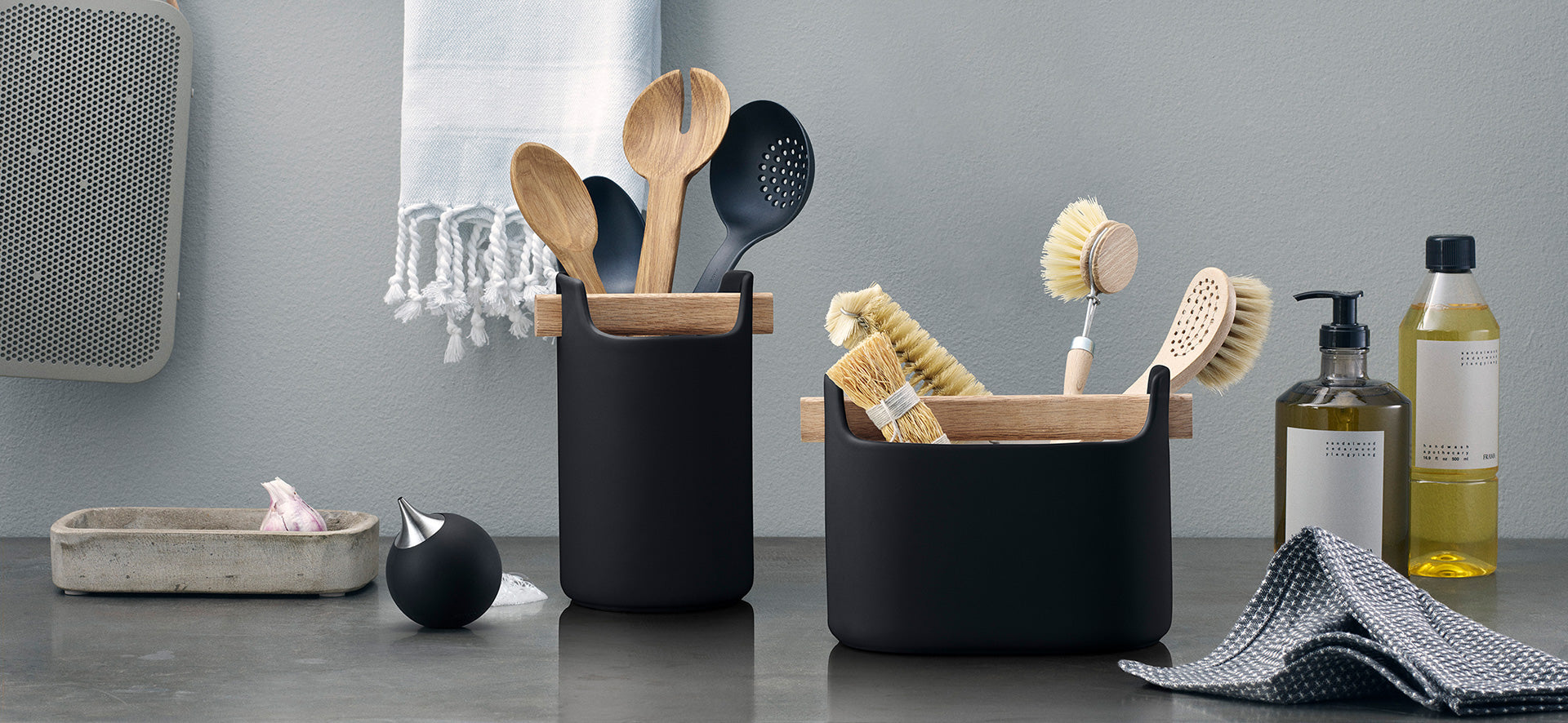 Dish and Hand Soap Dispensers: Black