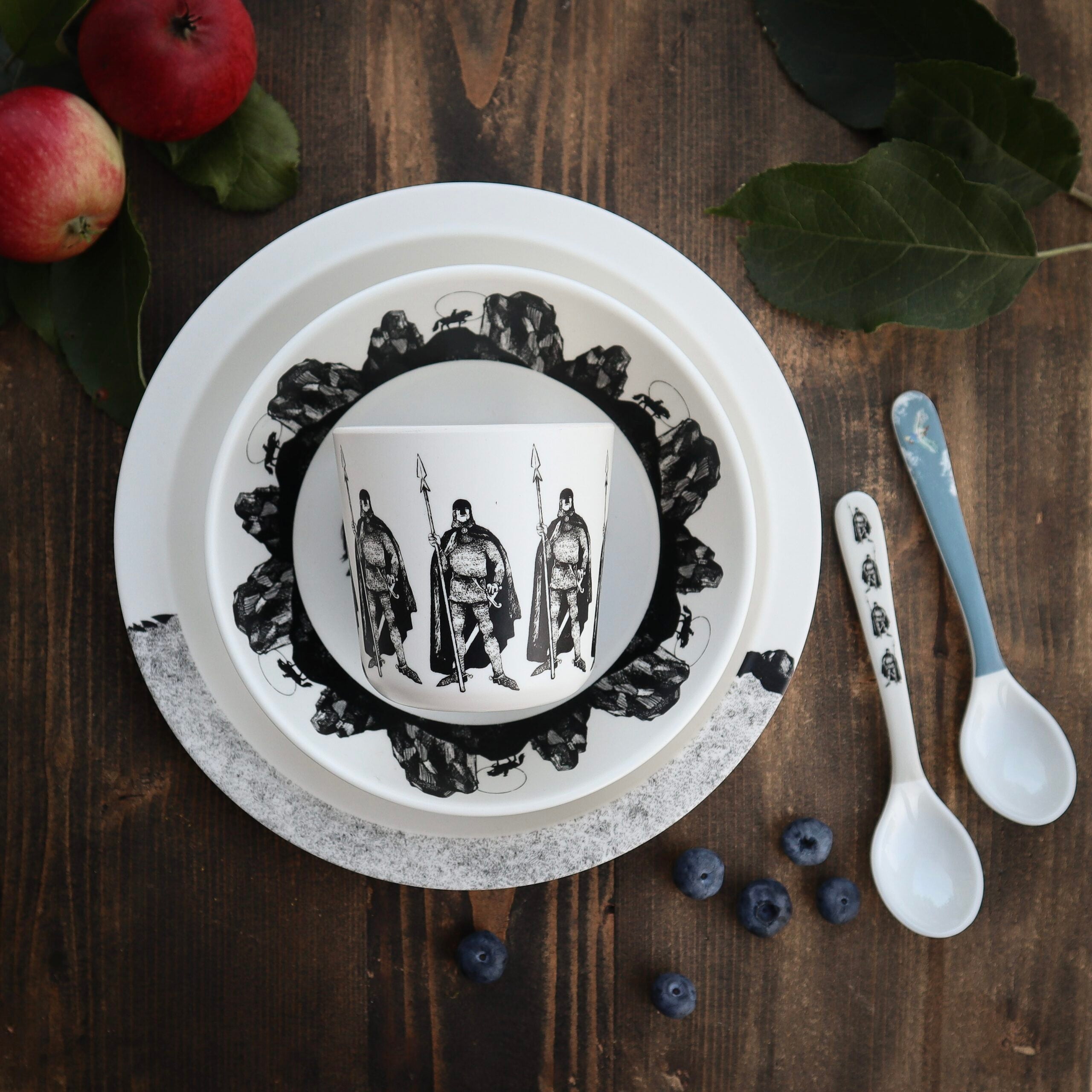 The Brothers Lionheart, Spoons,   2-pac