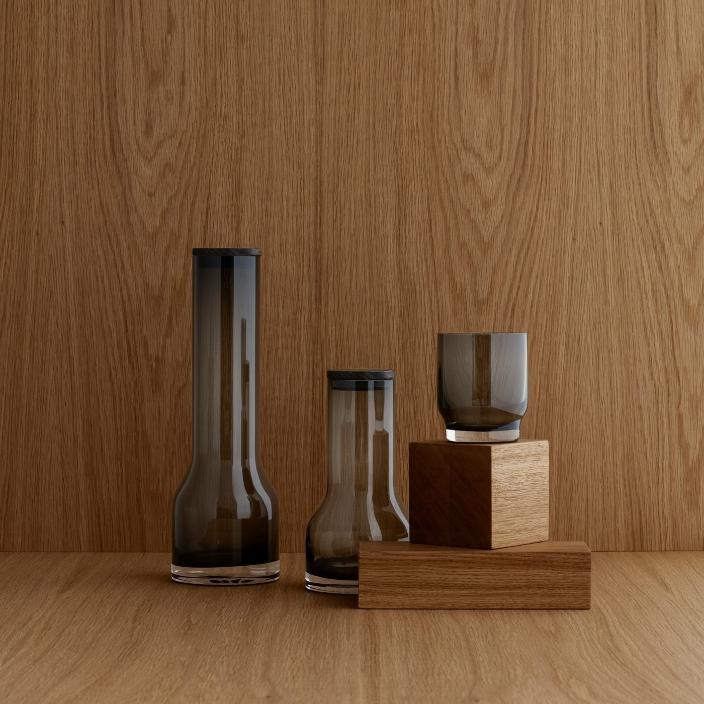 LUNGO Water Carafe S smoke 650ml / 20 oz*