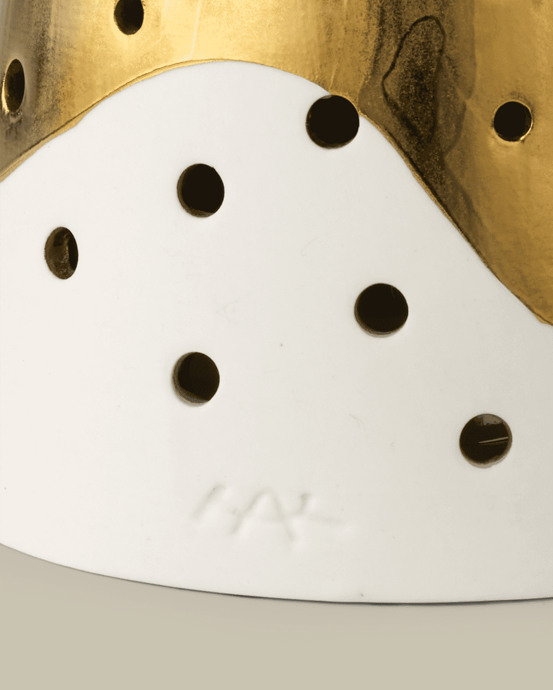 Nobili Tealight holder H30 high gold H30 H: 11.8" Ø: 4.7"