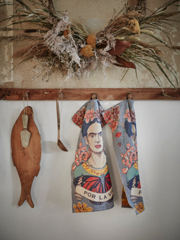 Frida Kahlo Towel 35x50 cm /  14 x 20 in VIDA
