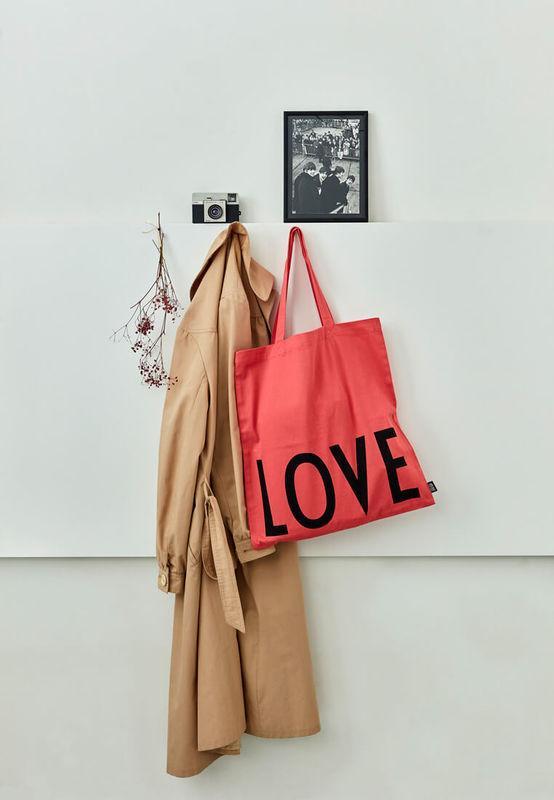 FAVOURITE TOTE BAG STATEMENT