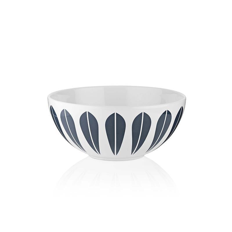 Lotus I Bowl -24cm White ceramic bowl with dark blue lotus pattern