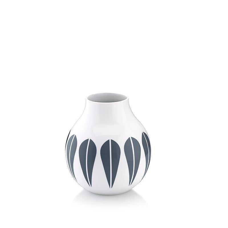 Lotus I Vase 10.5cm  White porcelain vase with dark blue lotus pattern