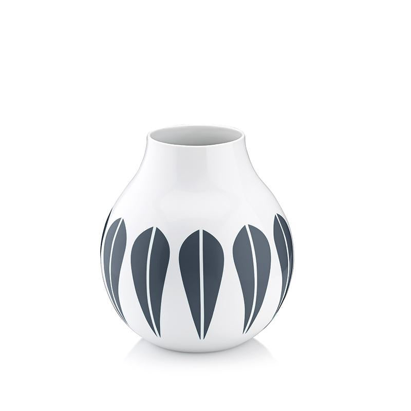 Lotus I Vase 10.5cm  White porcelain vase with dark blue lotus pattern