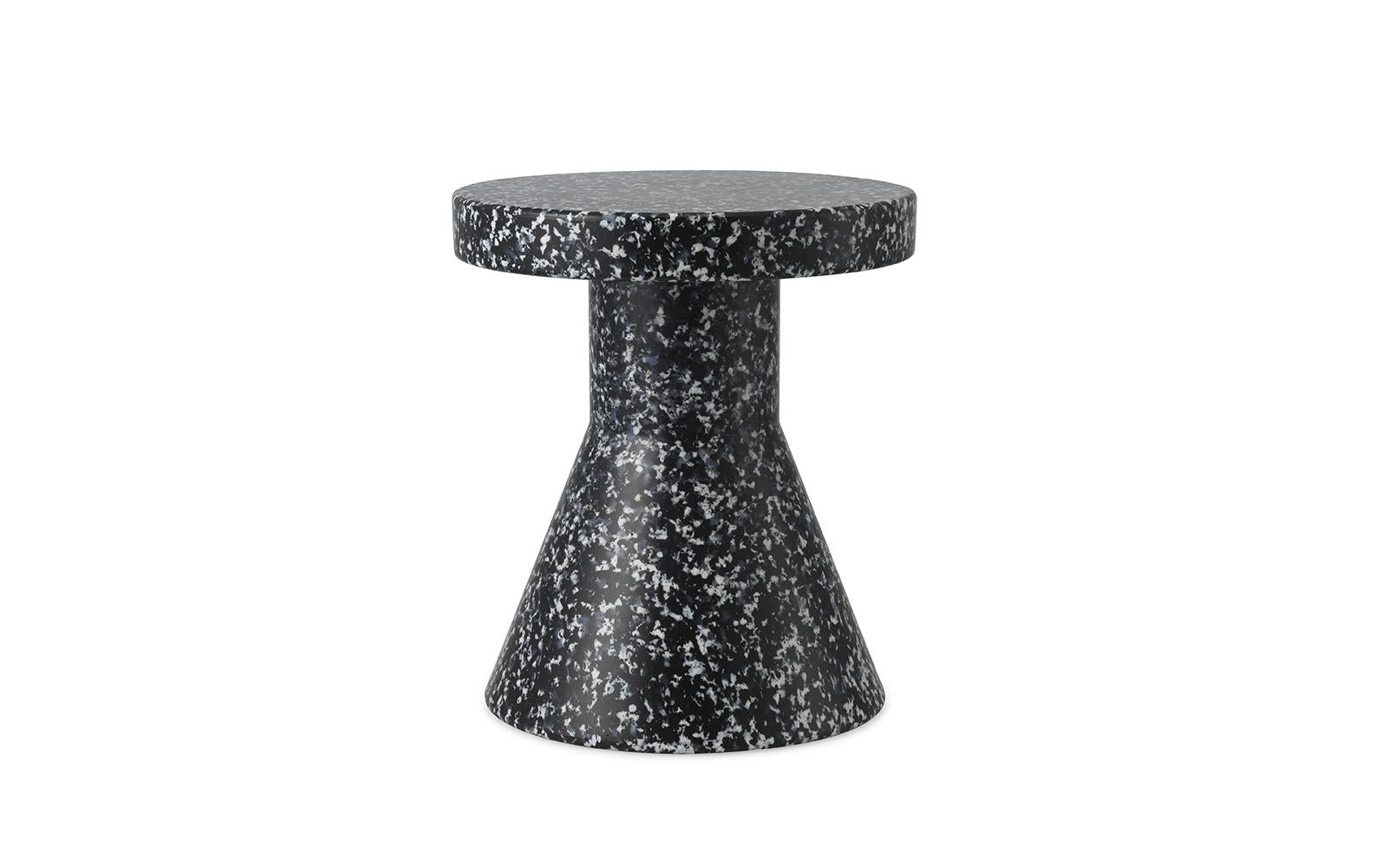 Bit Stool Cone Black / White