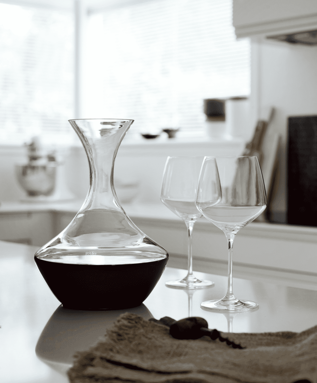 Perfection Wine Carafe and Decanter 2.2 l / 25.4 fl oz