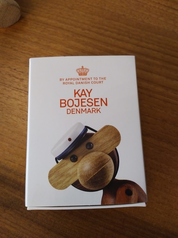 Kay Bojesen wooden Figure Hat Small Cap 3.5cm ( red or blue )