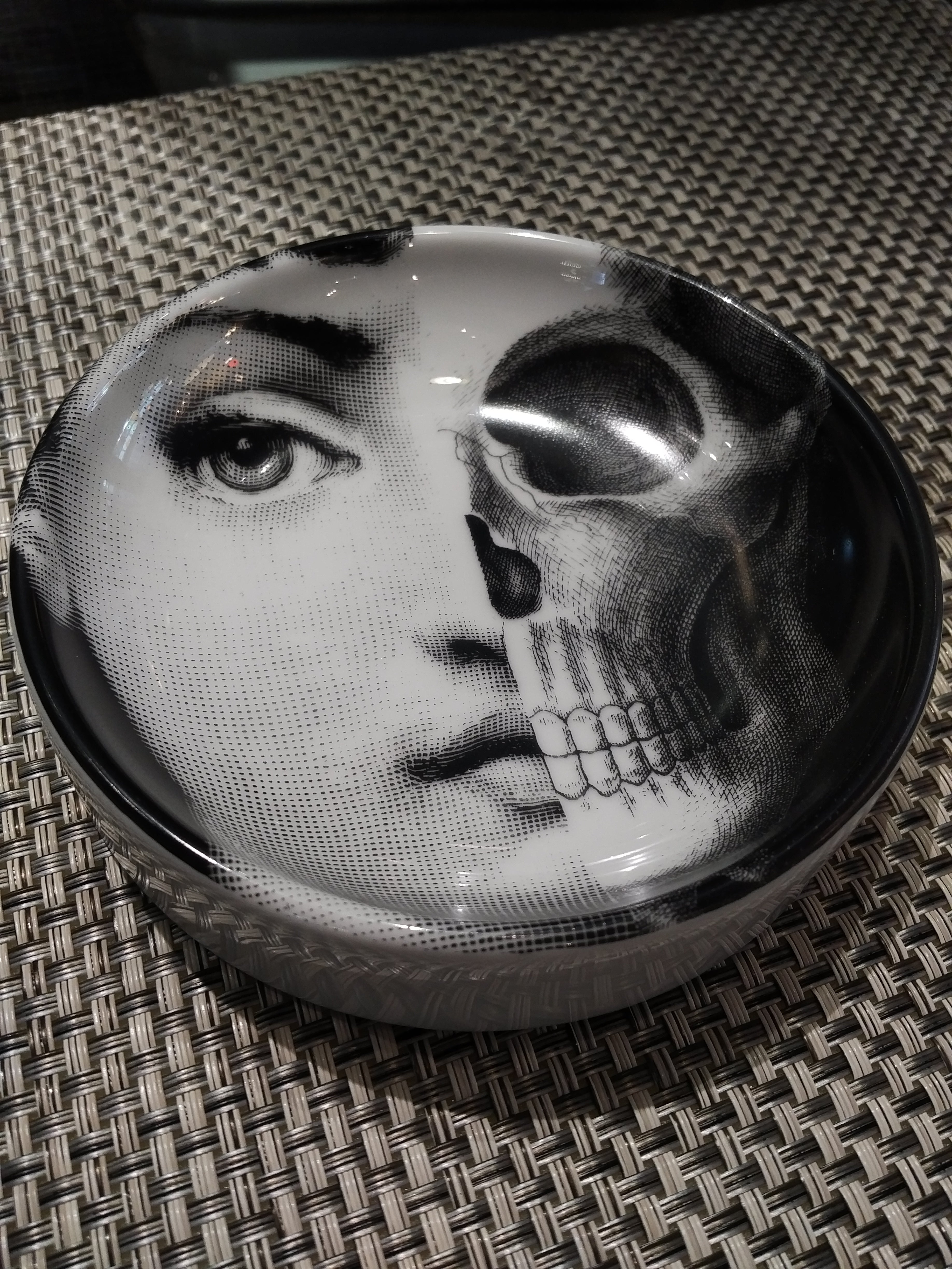 Round ashtray dish Piero Fornasetti T&V No 288