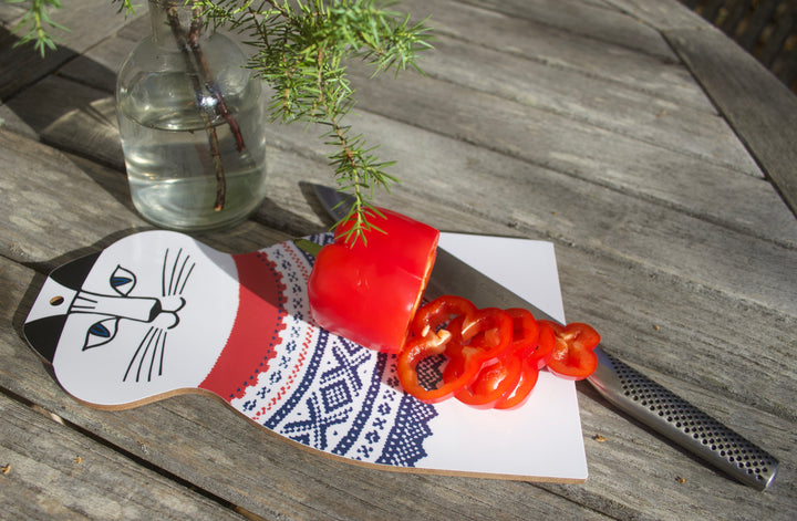 Cutting board Marius by Lisa Larson | 30x17 RED