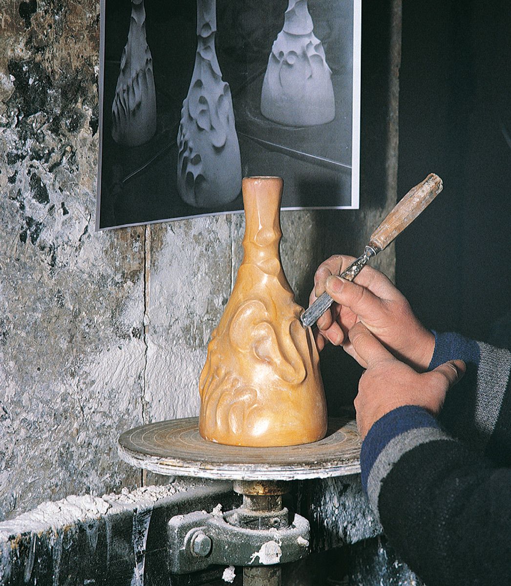 bottle casa de familia by Josep Maria Jujol