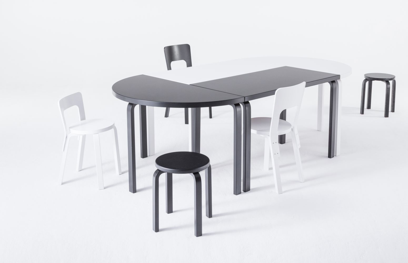 Aalto Table half-round table 95