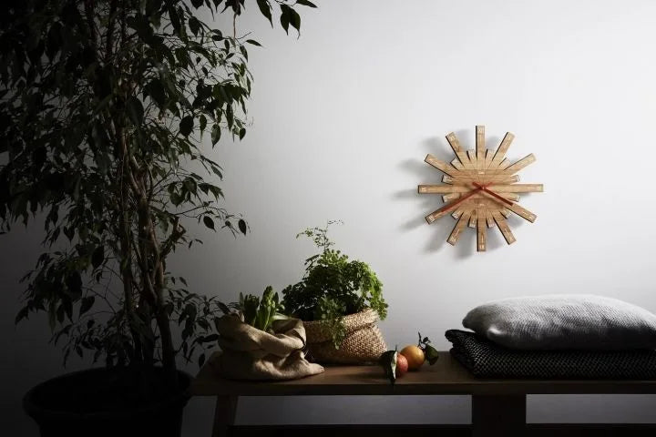 RAGGIANTE,Wall clock