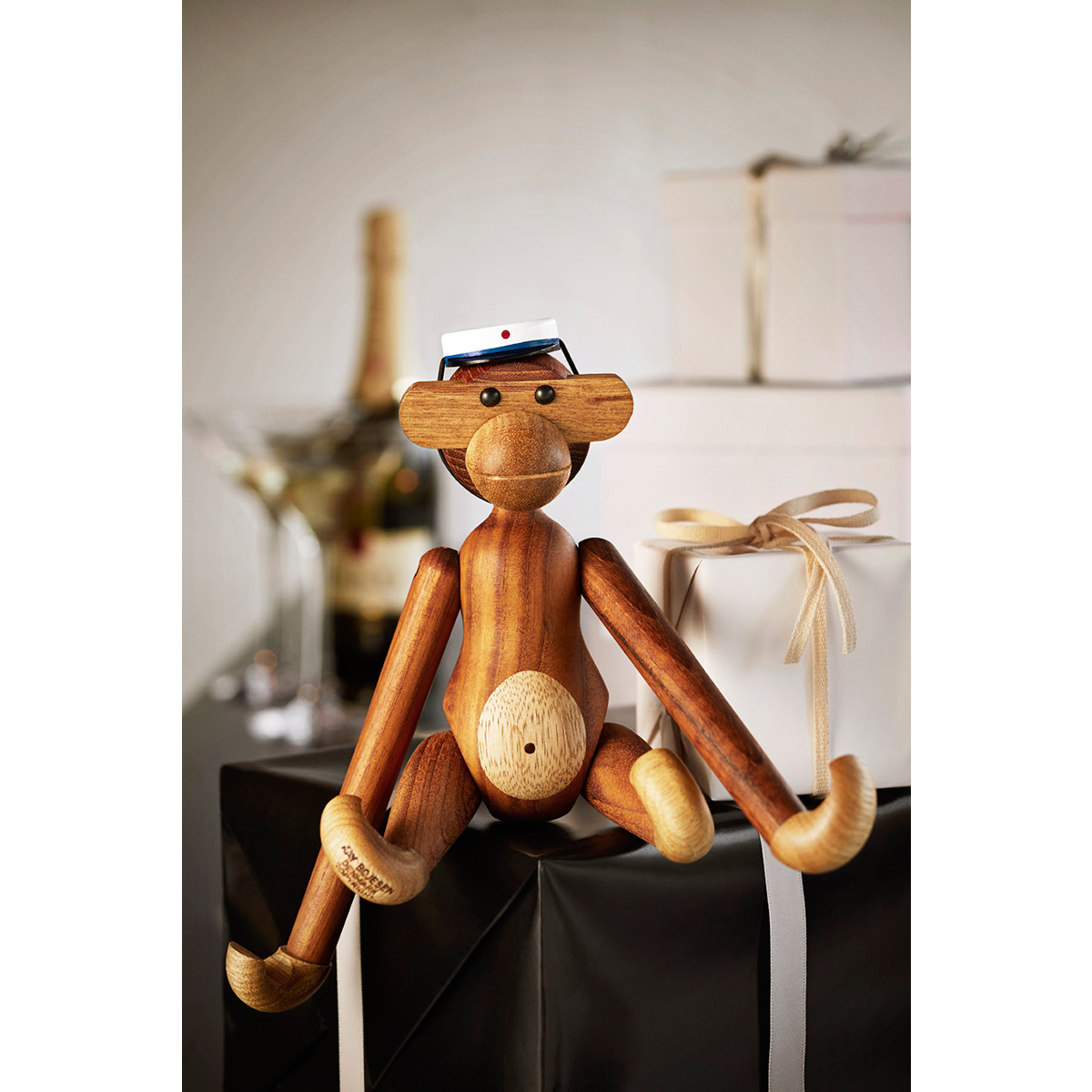 Kay Bojesen wooden Figure Hat Small Cap 3.5cm ( red or blue )