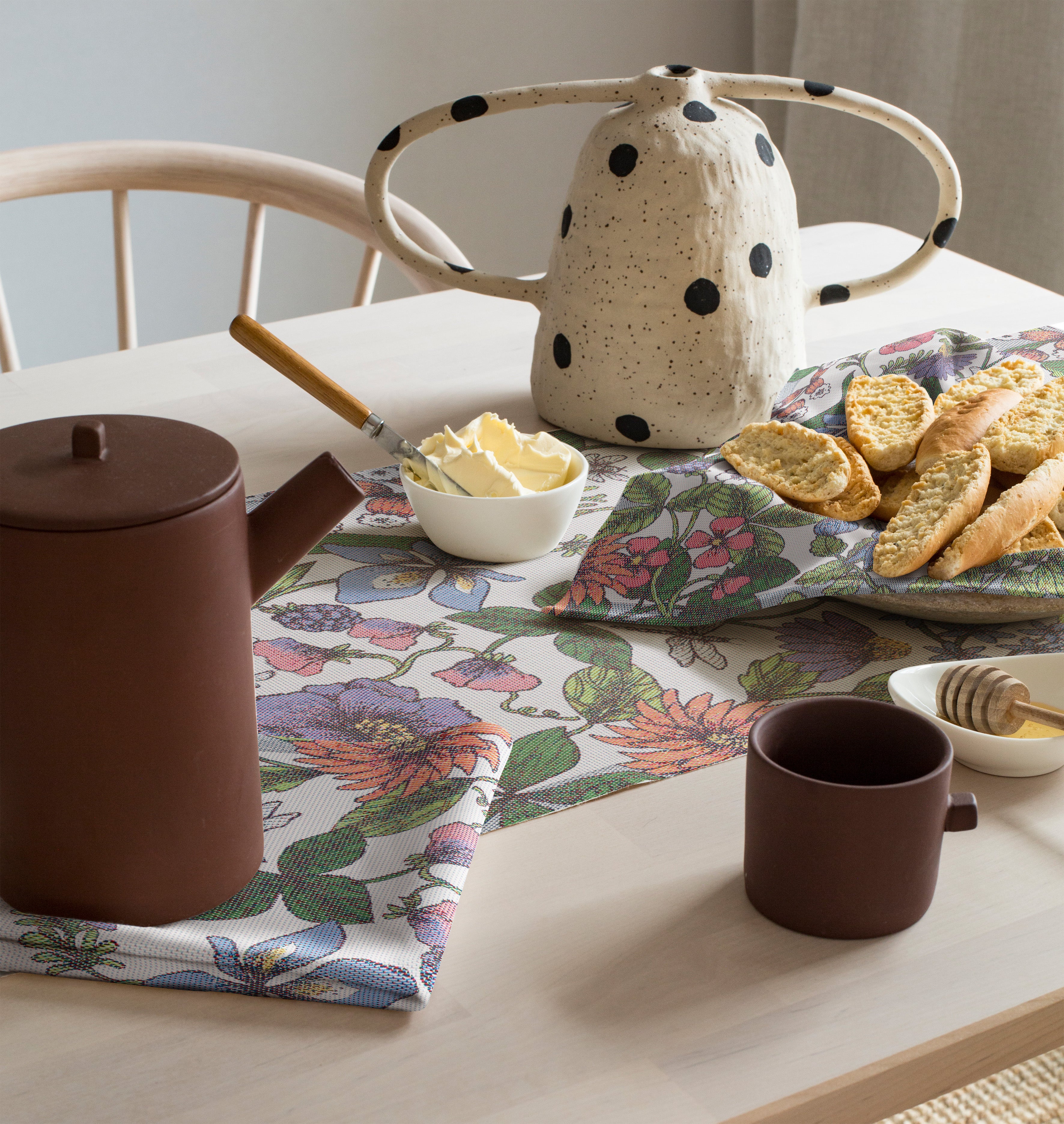 Table runner 35x80 cm FLORA