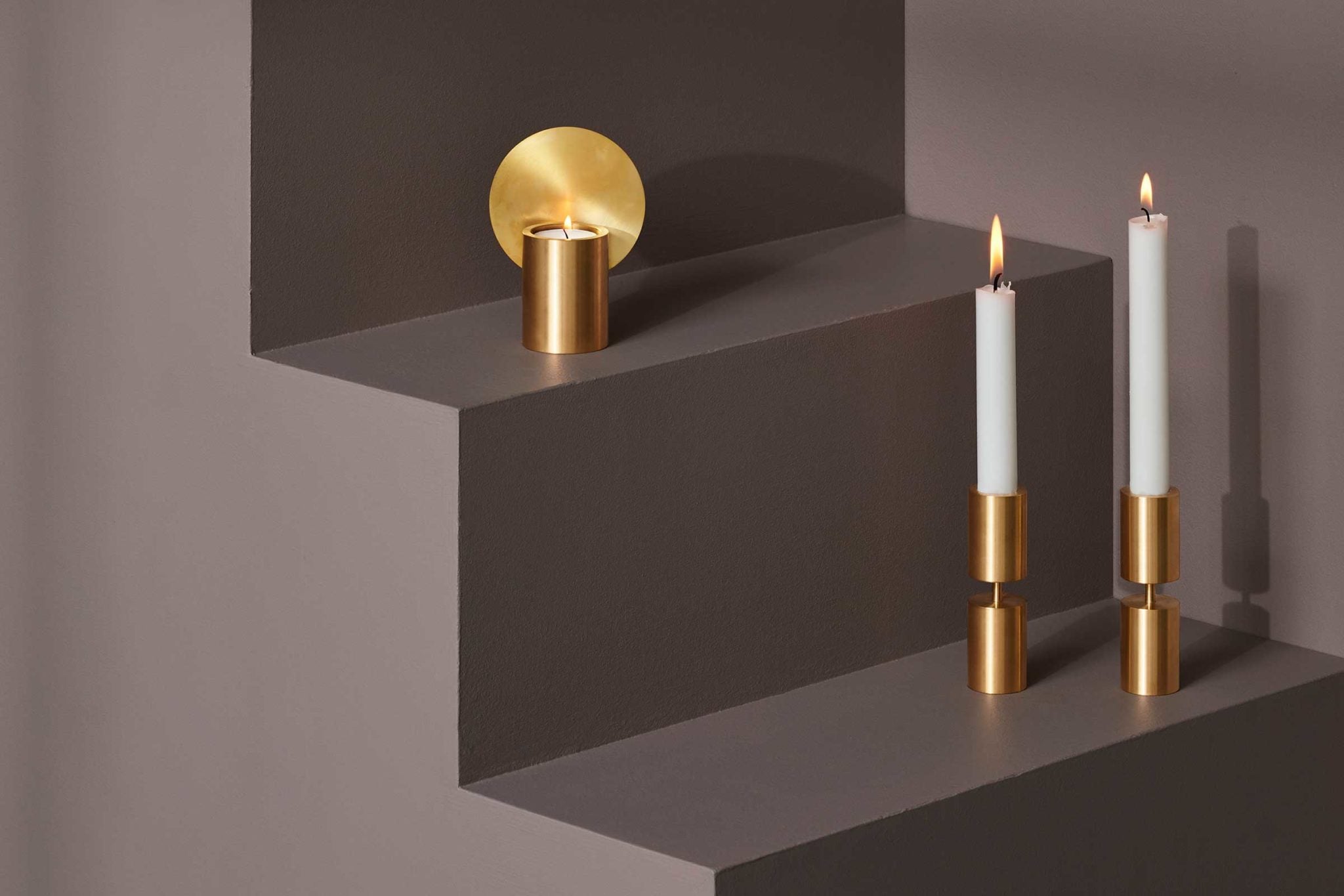 Circle Collection candleholder Brass