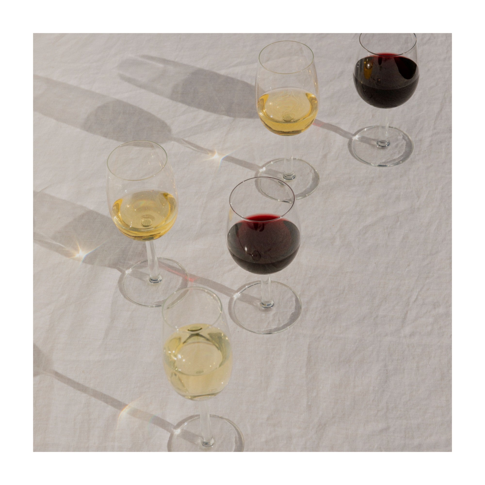 Raami White wine glass set