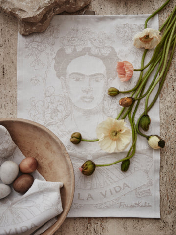 Frida Kahlo Towel 35x50 cm /  14 x 20 in BELLEZA
