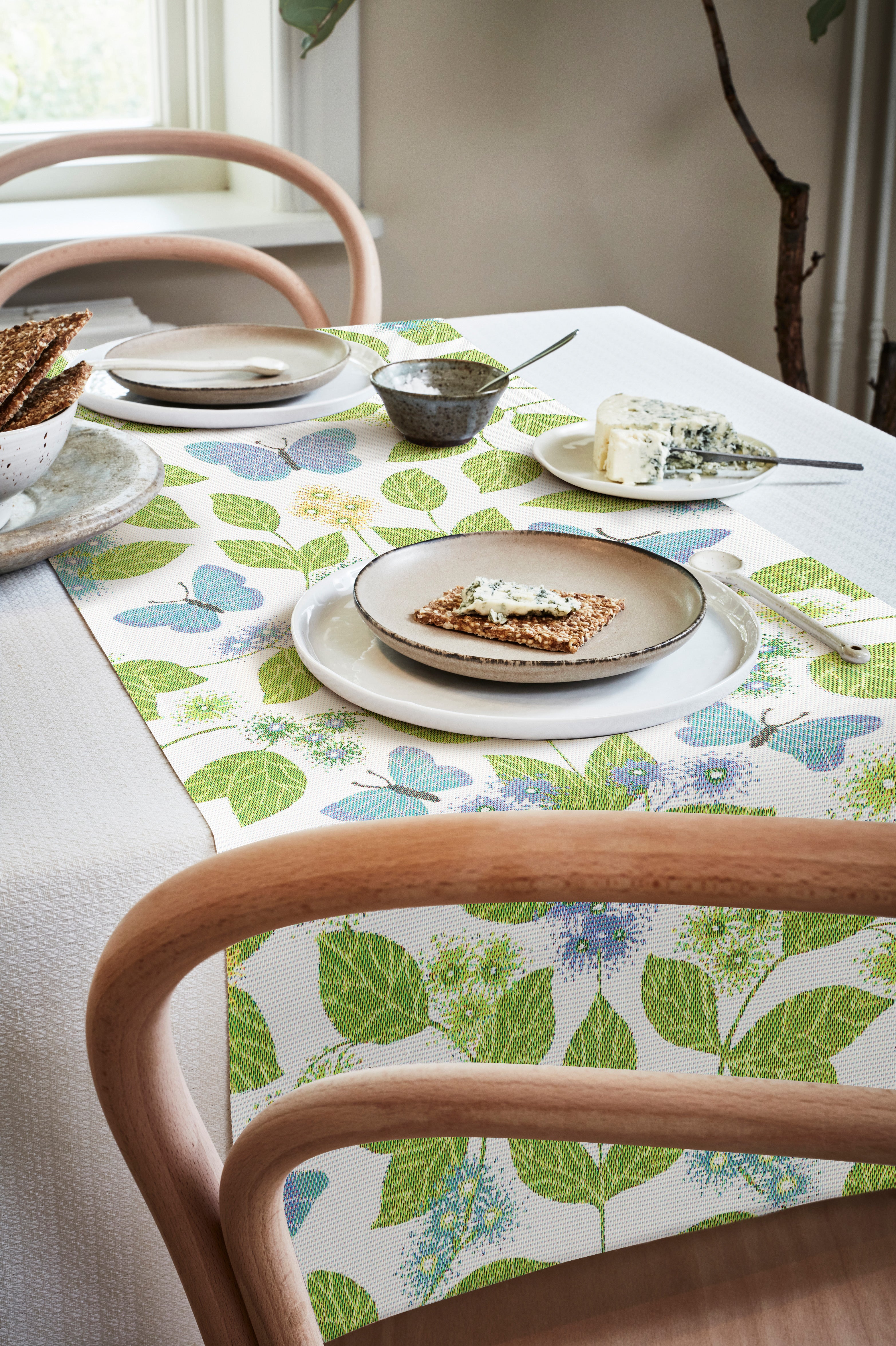 Table runner 35x140 cm FJÄRILSDRÖM