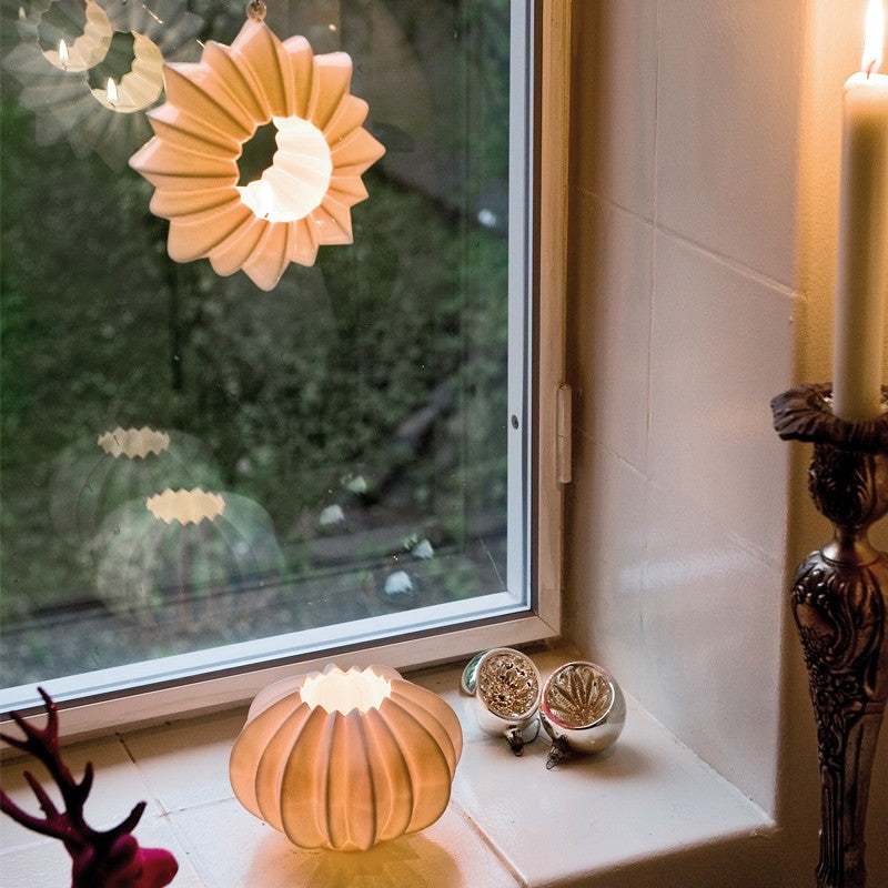 Stella Tealight holder white H13.6 H: 3.3" Ø: 5.3"