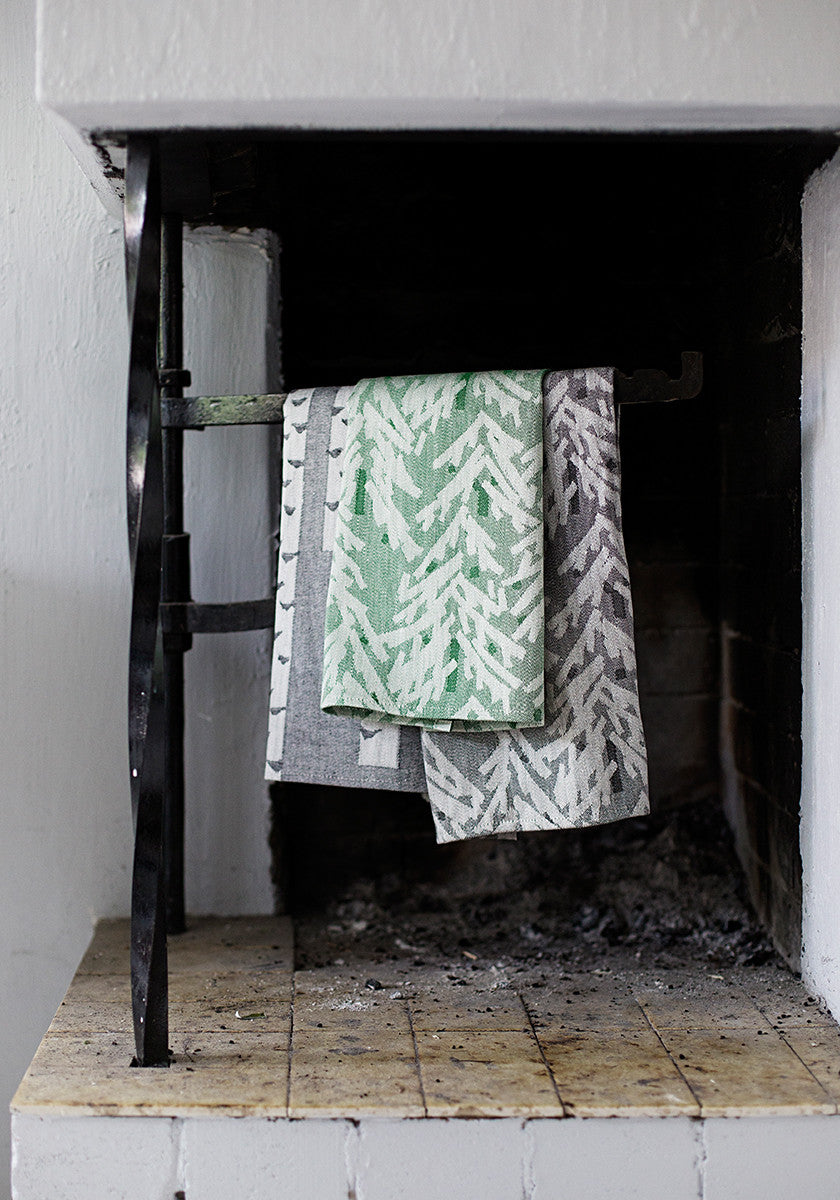 KUUSI towel 46x70cm 9/white-black