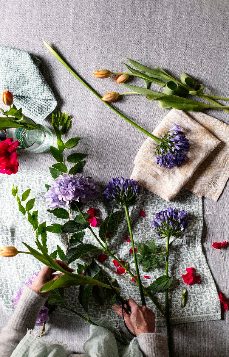 MAUSTE towel (linen-bordeaux, 48 x 70 cm) *