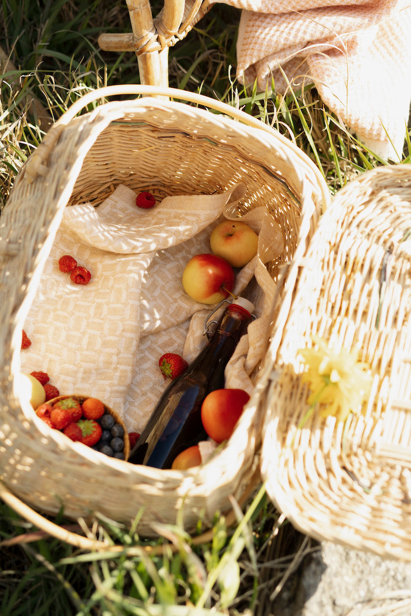 MAUSTE towel (linen-bordeaux, 48 x 70 cm) *
