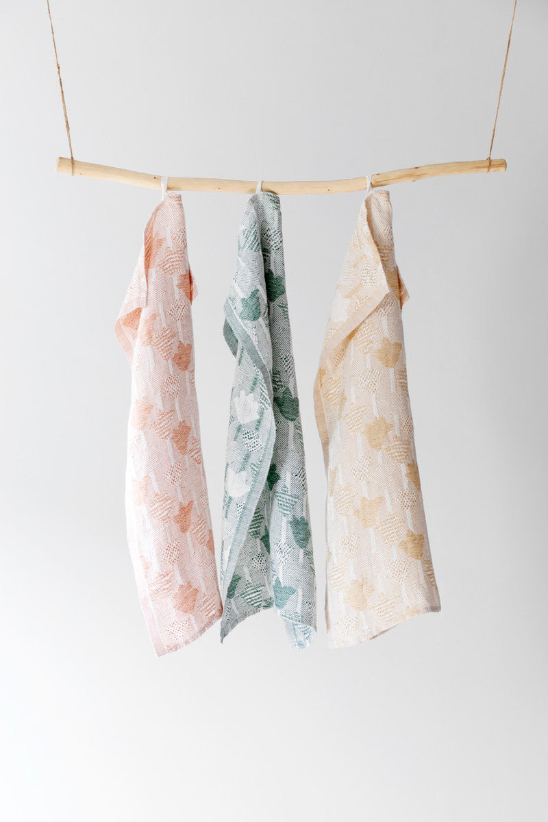 TULPPAANI towel (white-cinnamon, 46 x 70 cm)*