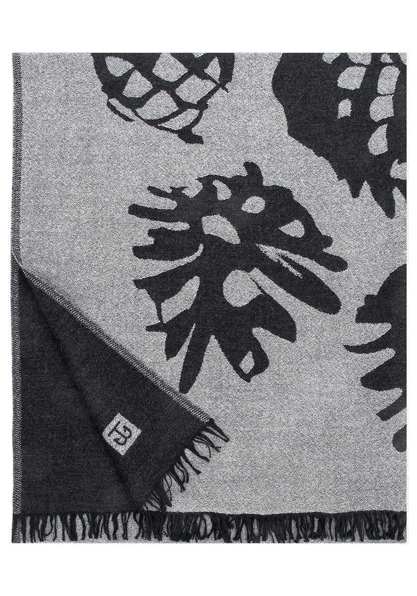 Käpy x Teemu Järvi wool blanket (black-grey, 140 x 180 cm + fringes)