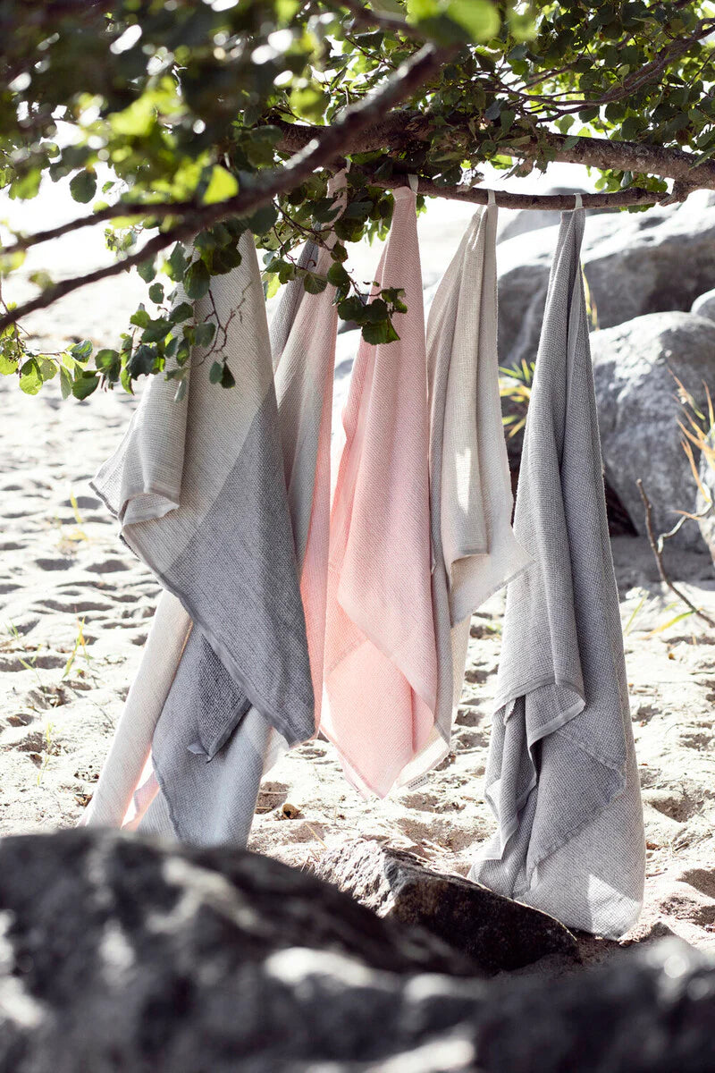 TERVA towel 65x130 cm black-linen