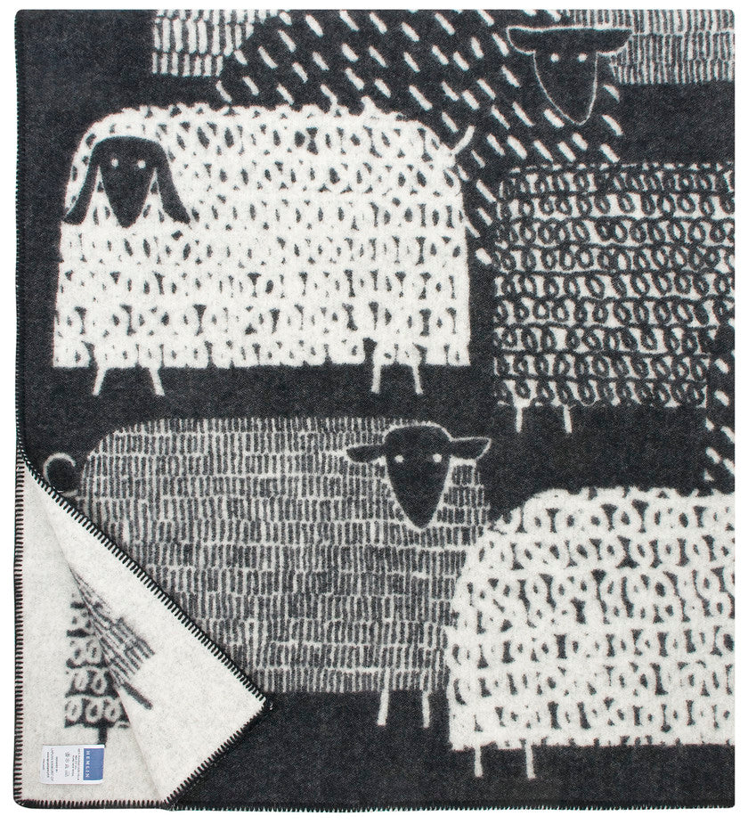 PÄKÄPÄÄT wool blanket (black-white, or grey-white, 130 x 180 cm Sheep
